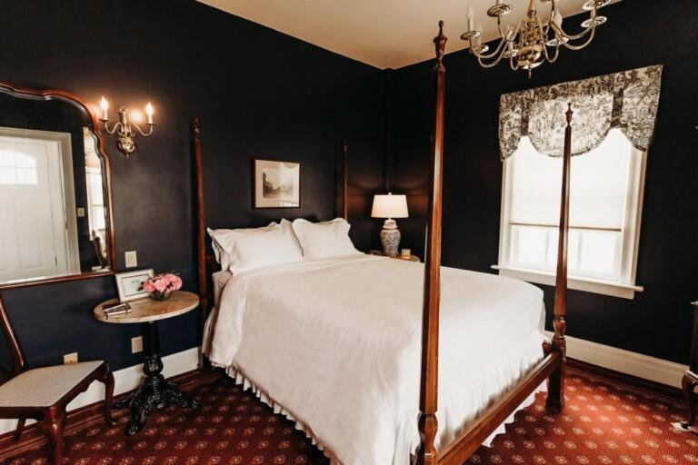 The Rochester Inn Sheboygan Falls Εξωτερικό φωτογραφία